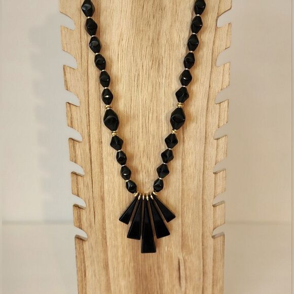 Vintage Napier chunky Black and Gold lucite necklace - Picture 2 of 11
